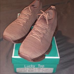 🆕🎉NAT Youth Girl Pink Shoes🎉🆕